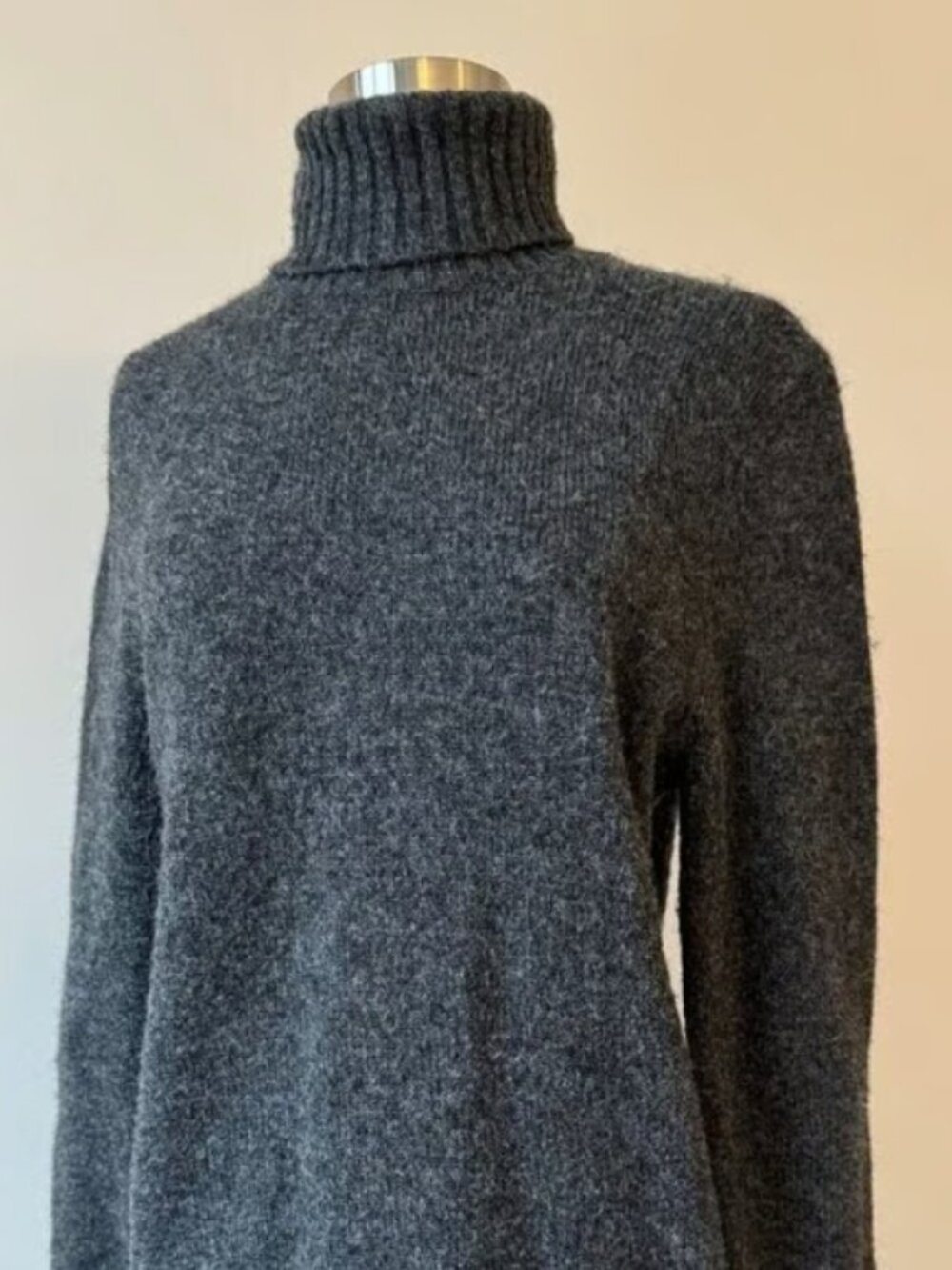 Mens Express Wool Blend Turtleneck Sweater, Size Small